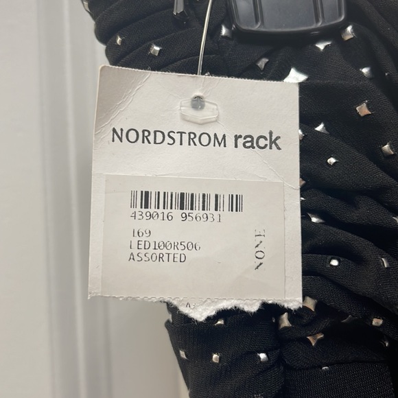 BRAND NEW LINED GOWN WITH JEWEL ACCENTS / STRAPLESS WITH TIE AROUND NECK STRAPS - Picture 7 of 7